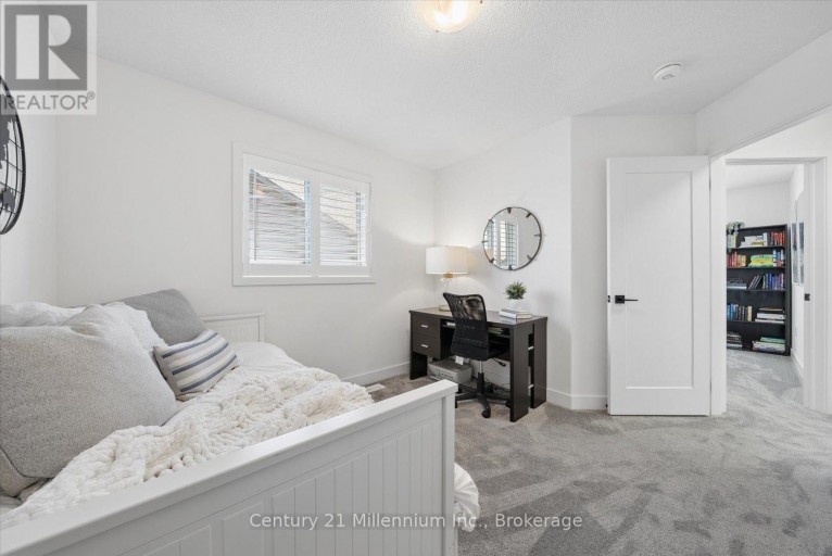 15 MAIDENS CRESCENT, Collingwood, Ontario, L9Y3B7