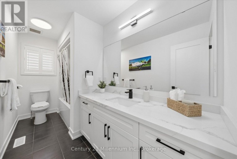 15 MAIDENS CRESCENT, Collingwood, Ontario, L9Y3B7