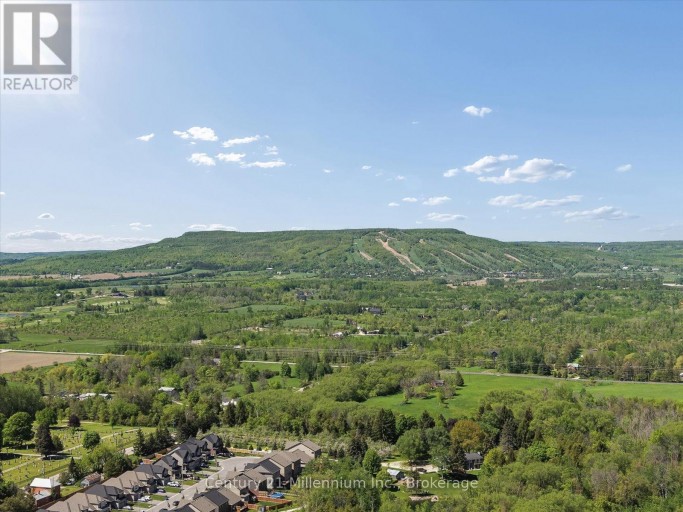 15 MAIDENS CRESCENT, Collingwood, Ontario, L9Y3B7