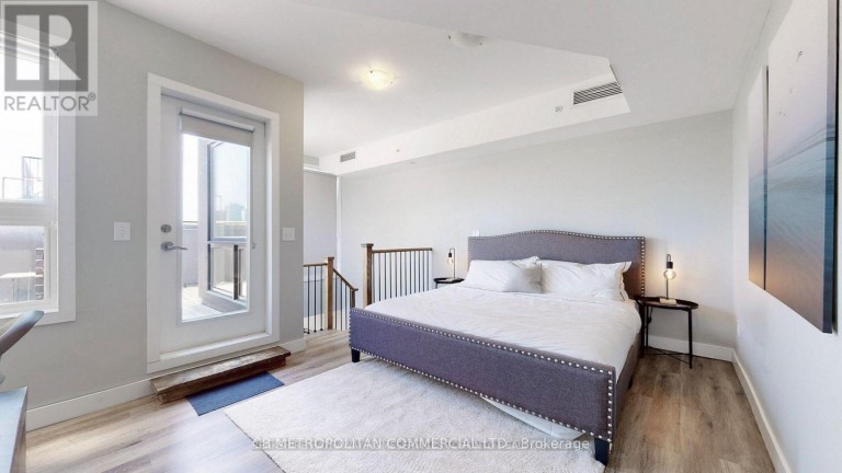 403 - 335 COLLEGE STREET, Toronto (Kensington-Chinatown), Ontario, M5T1S2