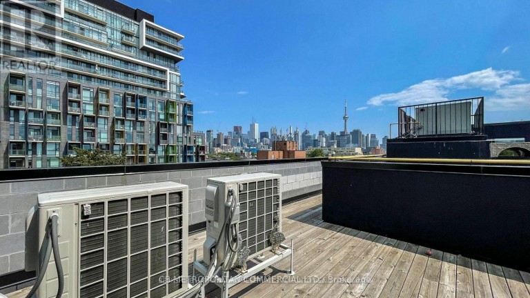 403 - 335 COLLEGE STREET, Toronto (Kensington-Chinatown), Ontario, M5T1S2