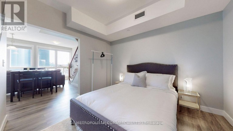 403 - 335 COLLEGE STREET, Toronto (Kensington-Chinatown), Ontario, M5T1S2