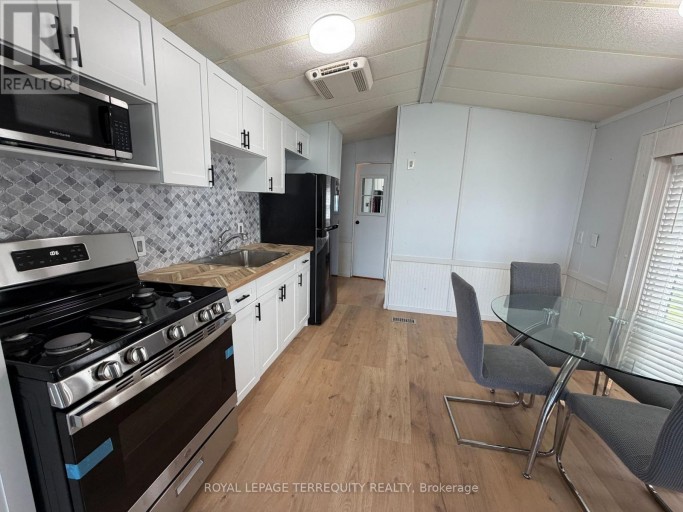 17 SUNSET, Selwyn, Ontario, K0L2H0