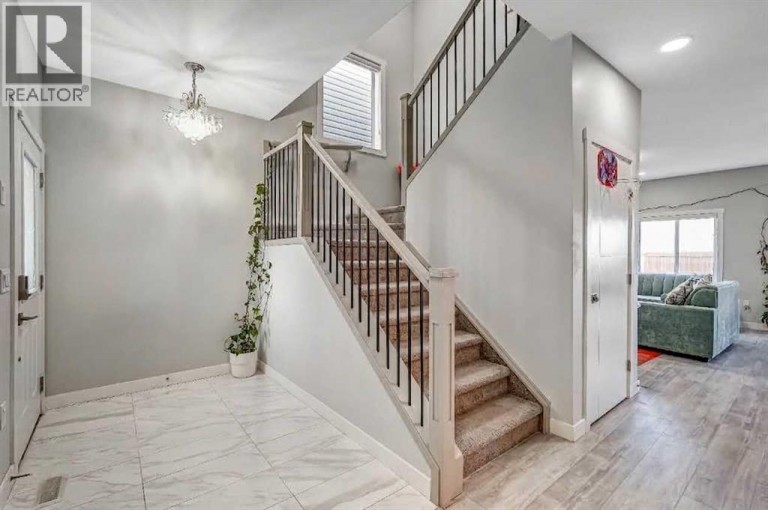 349 Corner Meadows Way NE, Calgary, Alberta, T3N1Y6