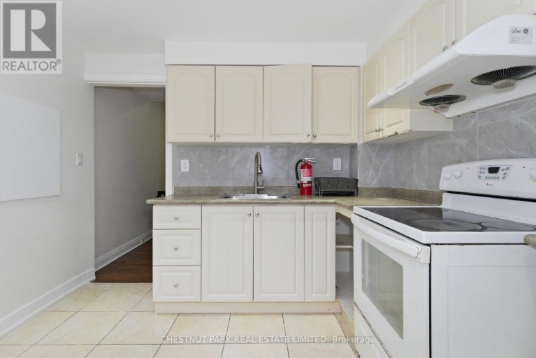 41 RONCESVALLES AVENUE, Toronto (Roncesvalles), Ontario, M6R2K4