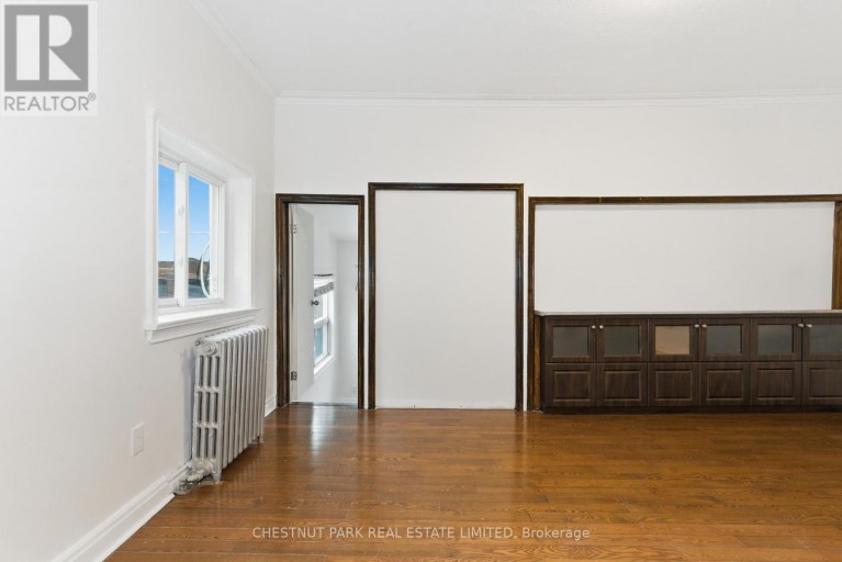 41 RONCESVALLES AVENUE, Toronto (Roncesvalles), Ontario, M6R2K4