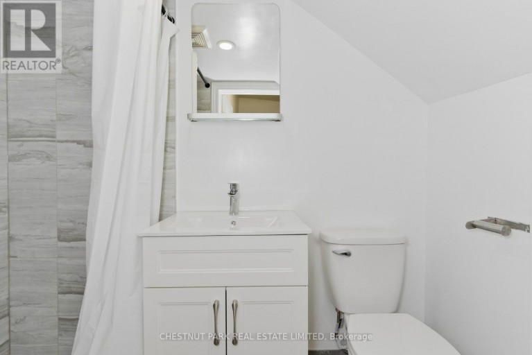 41 RONCESVALLES AVENUE, Toronto (Roncesvalles), Ontario, M6R2K4