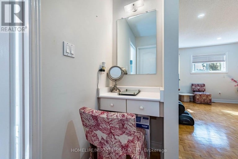42 PORTEOUS CIRCLE, Brampton (Northgate), Ontario, L6S5C3