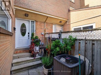 119 - 256 JOHN GARLAND BOULEVARD Toronto (West Humber-Clairville) Ontario photo 4