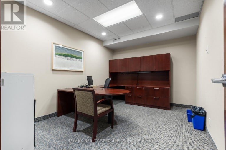305 CHURCH STREET, Oakville (OO Old Oakville), Ontario, L6J7T2