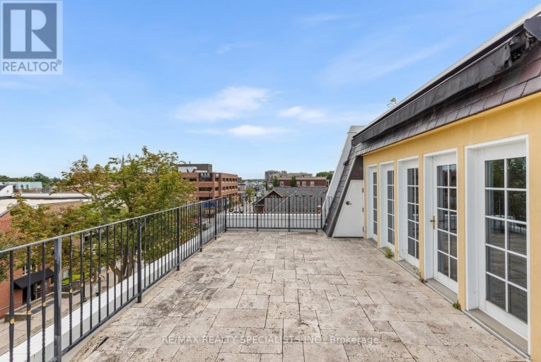 305 CHURCH STREET, Oakville (OO Old Oakville), Ontario, L6J7T2