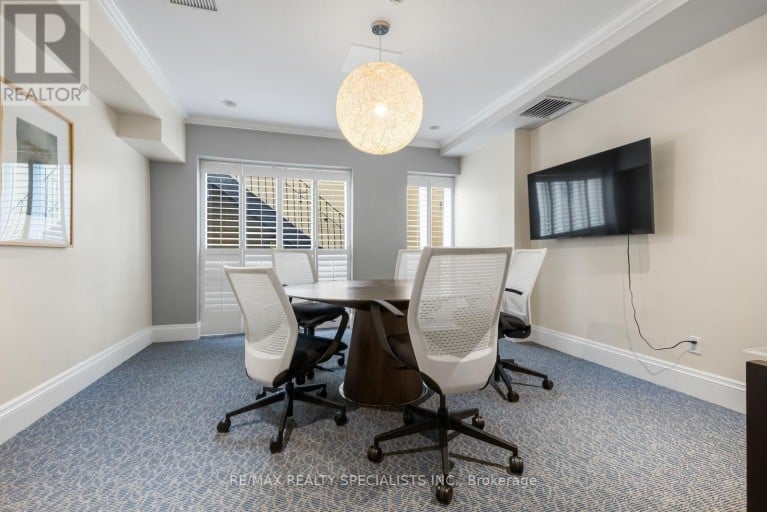 305 CHURCH STREET, Oakville (OO Old Oakville), Ontario, L6J7T2