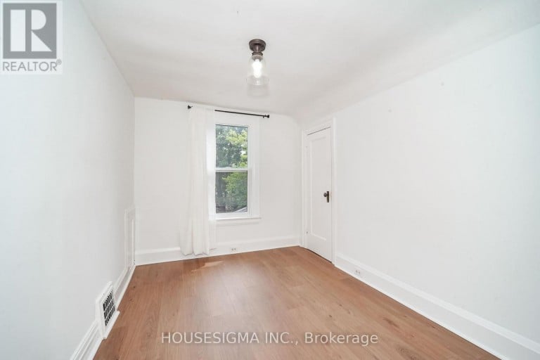 93 BROCK STREET W, Oshawa (O'Neill), Ontario, L1G1R7