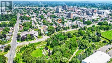 93 BROCK STREET W Oshawa (O'Neill) Ontario photo 46