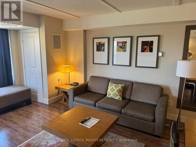 6112/6114 - 9 HARBOUR STREET, Collingwood, Ontario, L9Y5B5