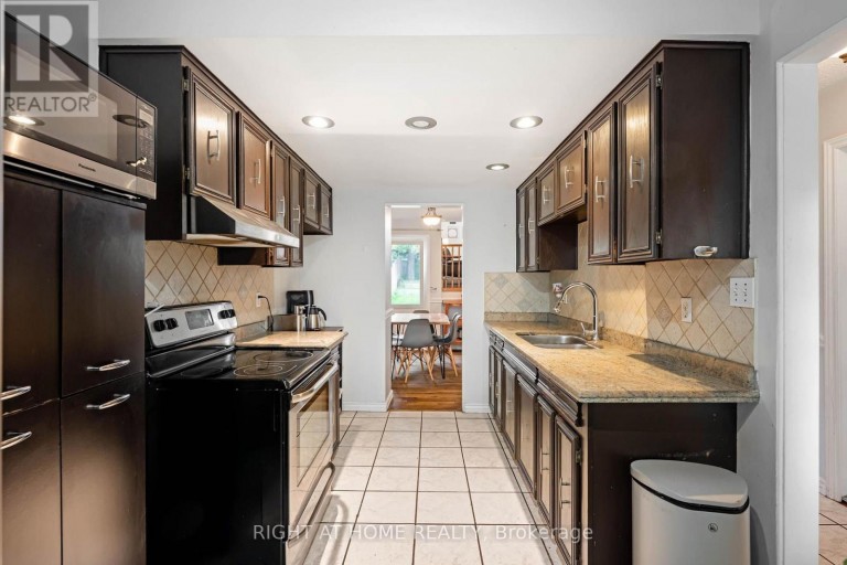 136 ELDERWOOD PLACE, Brampton (Brampton North), Ontario, L6V3N3