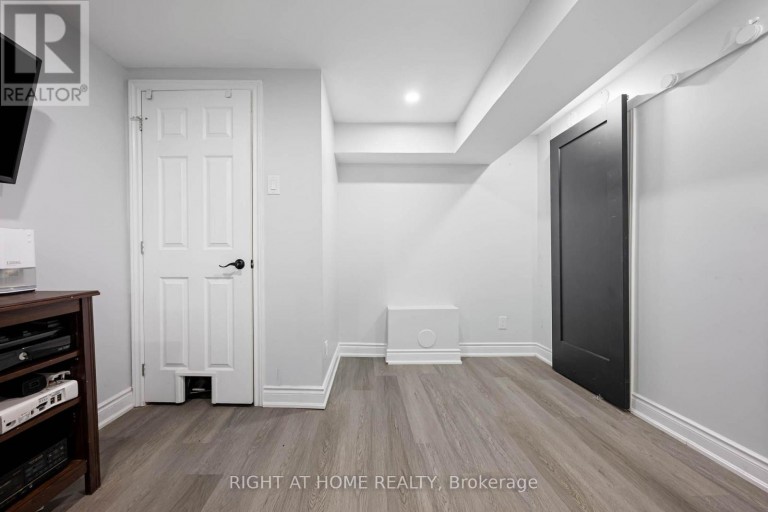 136 ELDERWOOD PLACE, Brampton (Brampton North), Ontario, L6V3N3