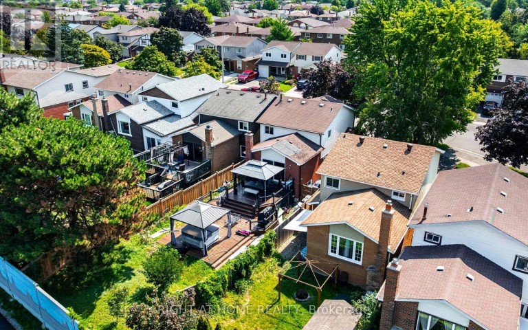 136 ELDERWOOD PLACE, Brampton (Brampton North), Ontario, L6V3N3