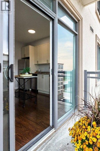 701 - 2486 OLD BRONTE ROAD, Oakville (WM Westmount), Ontario, L6M0Y4