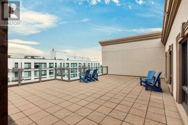 701 - 2486 OLD BRONTE ROAD, Oakville (WM Westmount), Ontario, L6M0Y4