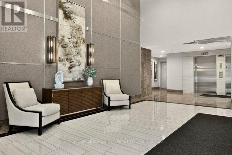 701 - 2486 OLD BRONTE ROAD, Oakville (WM Westmount), Ontario, L6M0Y4
