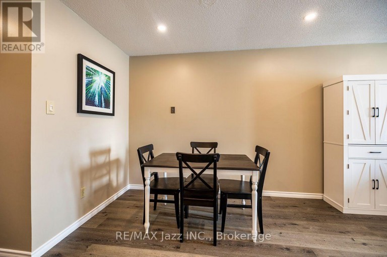 260 LAKEVIEW PARK AVENUE, Oshawa (Lakeview), Ontario, L1J7M5
