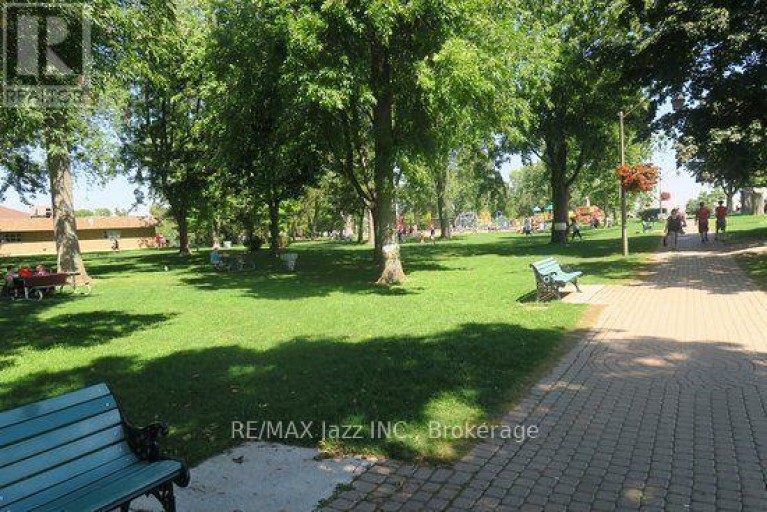 260 LAKEVIEW PARK AVENUE, Oshawa (Lakeview), Ontario, L1J7M5