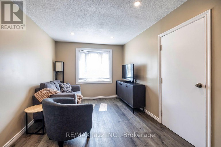 260 LAKEVIEW PARK AVENUE, Oshawa (Lakeview), Ontario, L1J7M5