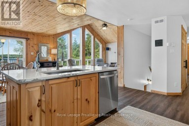 1214 Big Gull Lane, Frontenac (frontenac Centre) Ontario