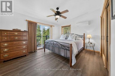 1214 Big Gull Lane, Frontenac (frontenac Centre) Ontario