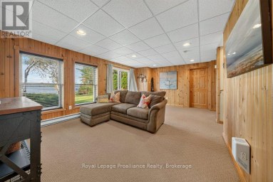 1214 Big Gull Lane, Frontenac (frontenac Centre) Ontario