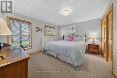 1214 Big Gull Lane, Frontenac (frontenac Centre) Ontario