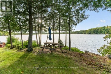 1214 Big Gull Lane, Frontenac (frontenac Centre) Ontario