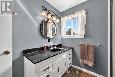 263 RICHMOND STREET North Middlesex (Parkhill) Ontario photo 17