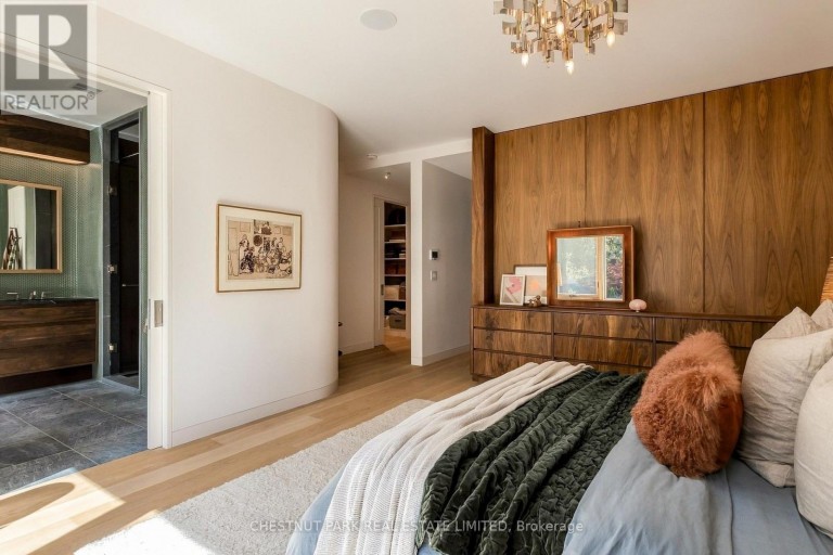 149 ROXBOROUGH STREET E, Toronto (Rosedale-Moore Park), Ontario, M4W1V9