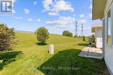 5 NIAGARA TRAIL Clarington (Bowmanville) Ontario photo 31