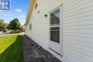 5 NIAGARA TRAIL Clarington (Bowmanville) Ontario photo 32