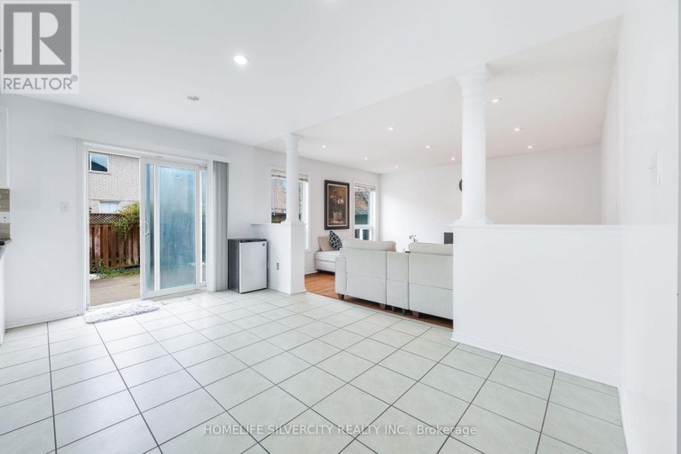29 BEACHPOINT BOULEVARD, Brampton (Fletcher's Meadow), Ontario, L7A2T7
