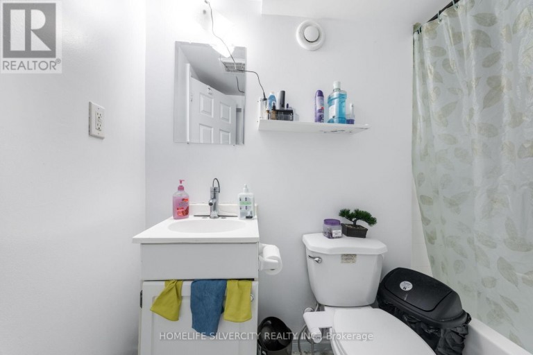 29 BEACHPOINT BOULEVARD, Brampton (Fletcher's Meadow), Ontario, L7A2T7