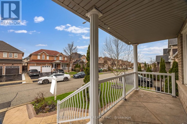 29 BEACHPOINT BOULEVARD, Brampton (Fletcher's Meadow), Ontario, L7A2T7