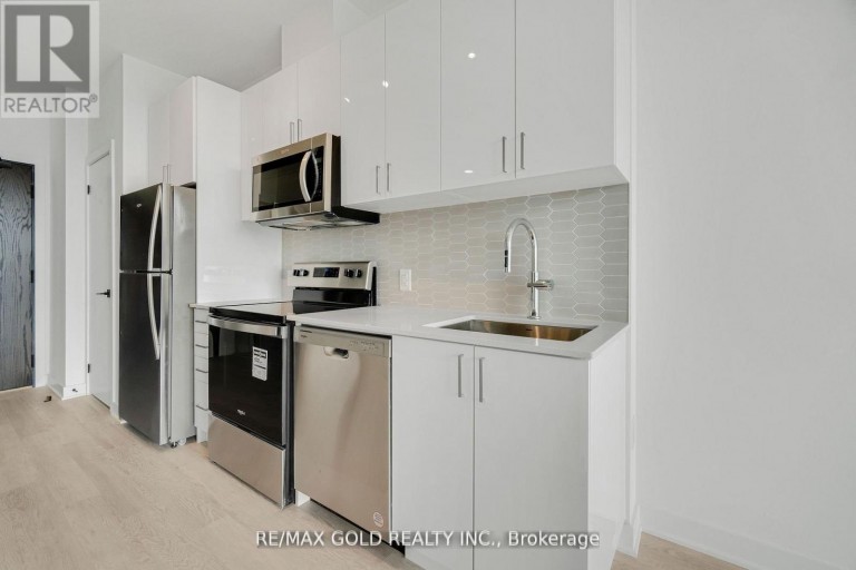 803 - 2782 BARTON STREET E, Hamilton (Riverdale), Ontario, L8E0L3