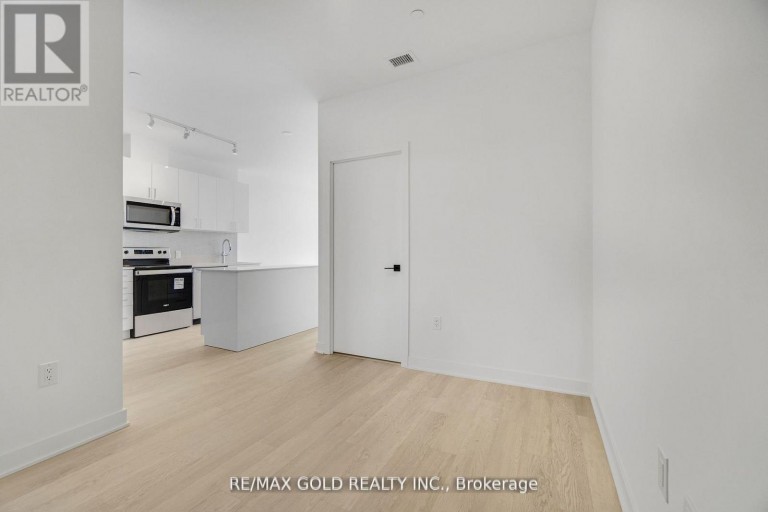 803 - 2782 BARTON STREET E, Hamilton (Riverdale), Ontario, L8E0L3
