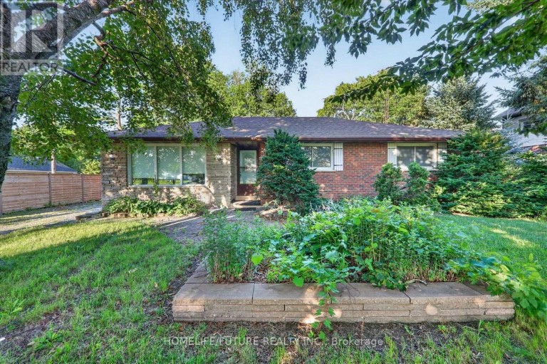 2111 PRESTONVALE ROAD, Clarington (Courtice), Ontario, L1E2S2