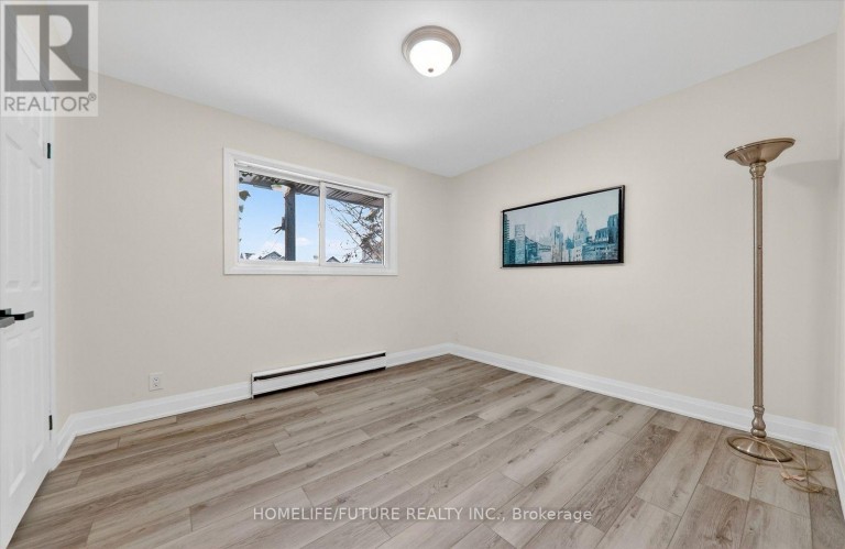 2111 PRESTONVALE ROAD, Clarington (Courtice), Ontario, L1E2S2
