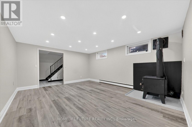 2111 PRESTONVALE ROAD, Clarington (Courtice), Ontario, L1E2S2