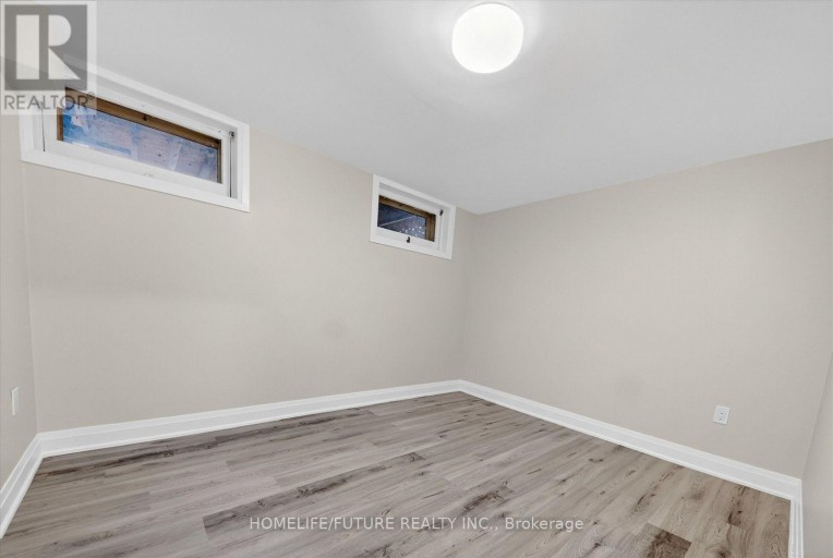 2111 PRESTONVALE ROAD, Clarington (Courtice), Ontario, L1E2S2