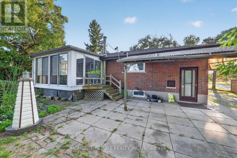 2111 PRESTONVALE ROAD, Clarington (Courtice), Ontario, L1E2S2