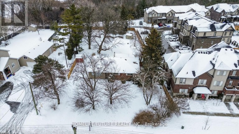 2111 PRESTONVALE ROAD, Clarington (Courtice), Ontario, L1E2S2