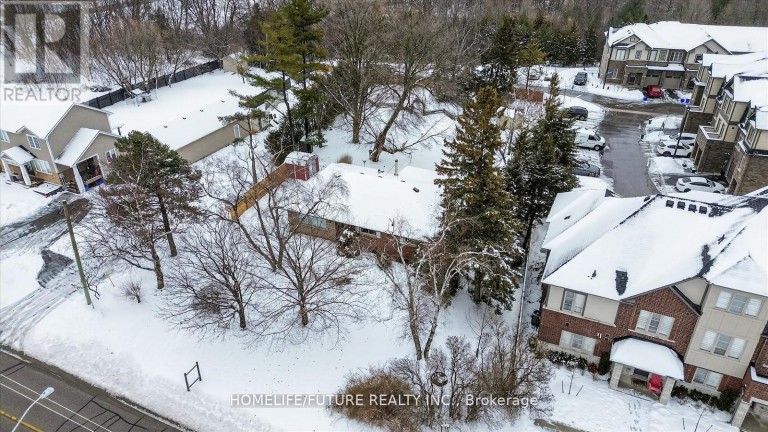 2111 PRESTONVALE ROAD, Clarington (Courtice), Ontario, L1E2S2