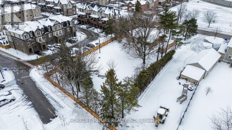 2111 PRESTONVALE ROAD, Clarington (Courtice), Ontario, L1E2S2